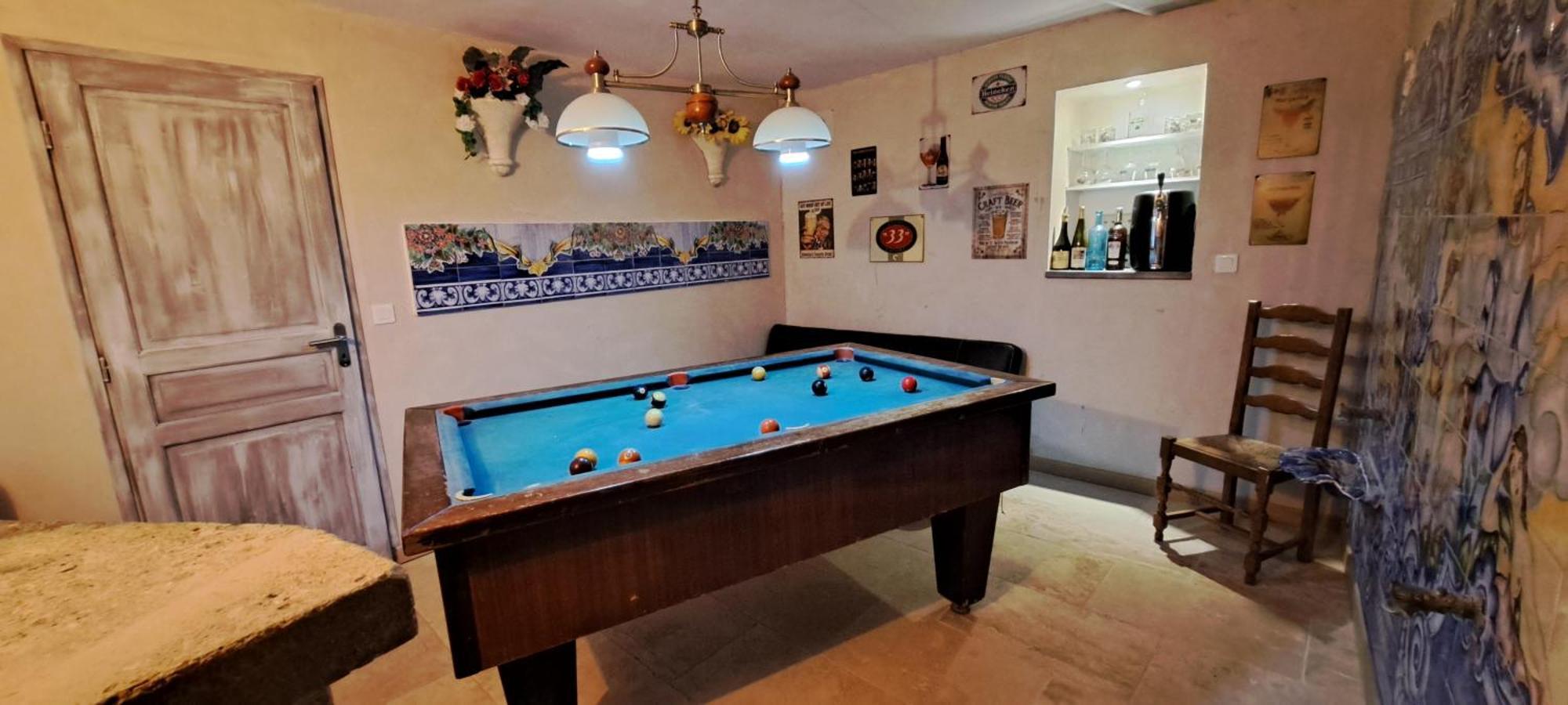 Chez Maxime Apartment Fraissinet-de-Fourques Bagian luar foto